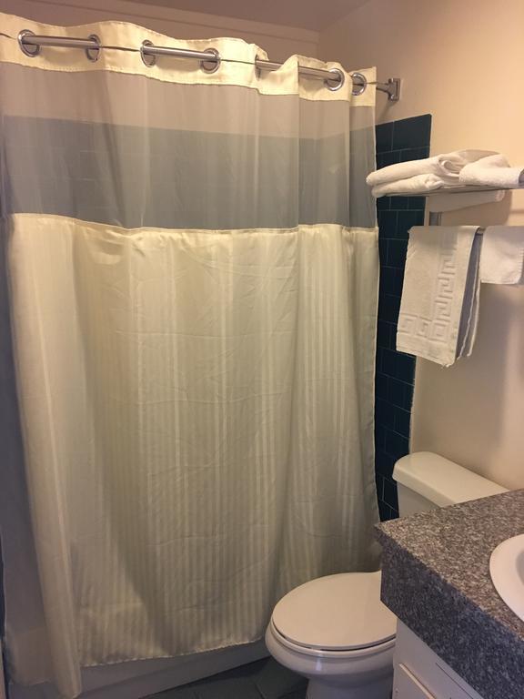 Budget Inn Motel Вудберн Экстерьер фото
